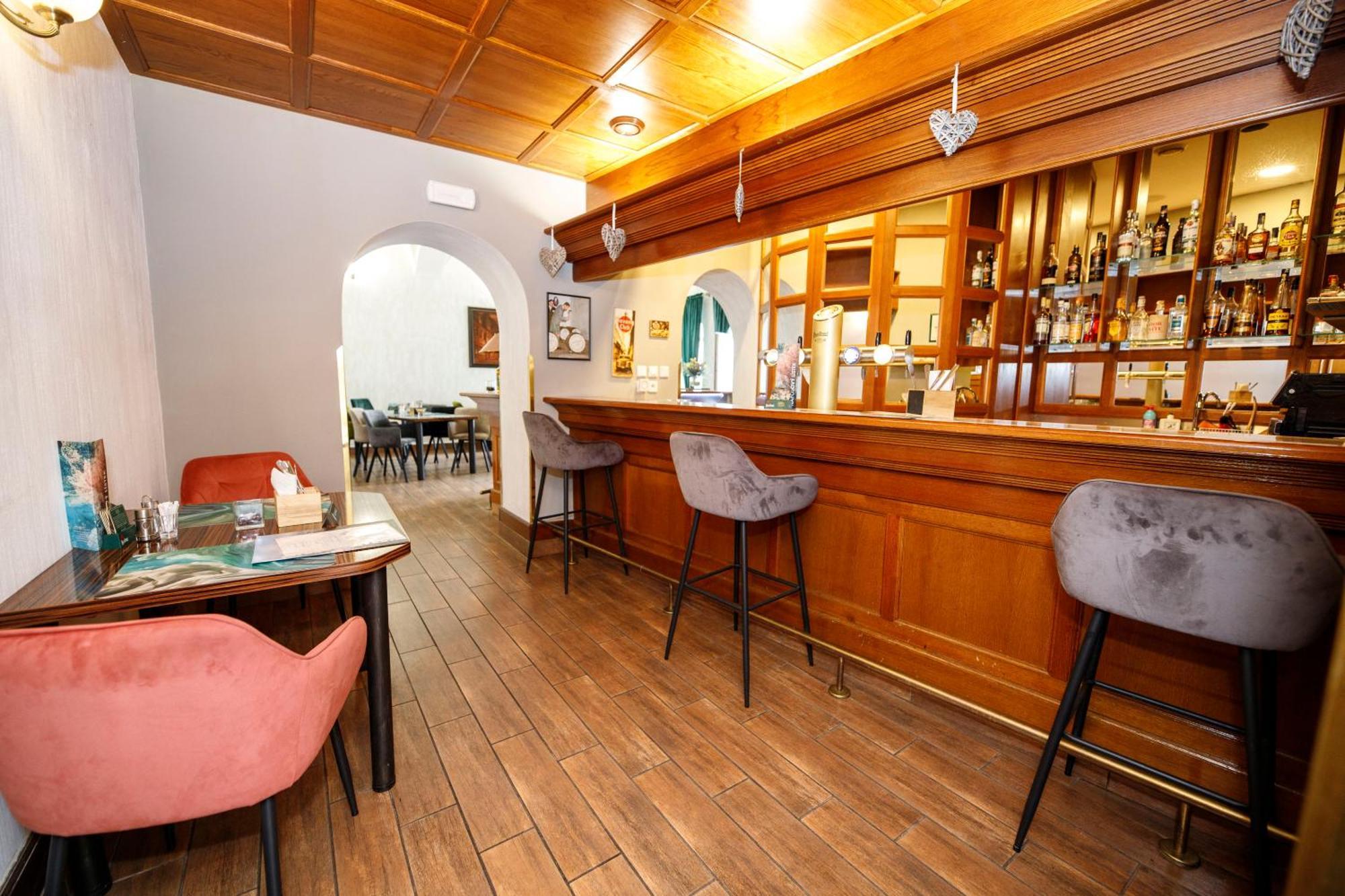 Hotel Radnice Либерц Экстерьер фото